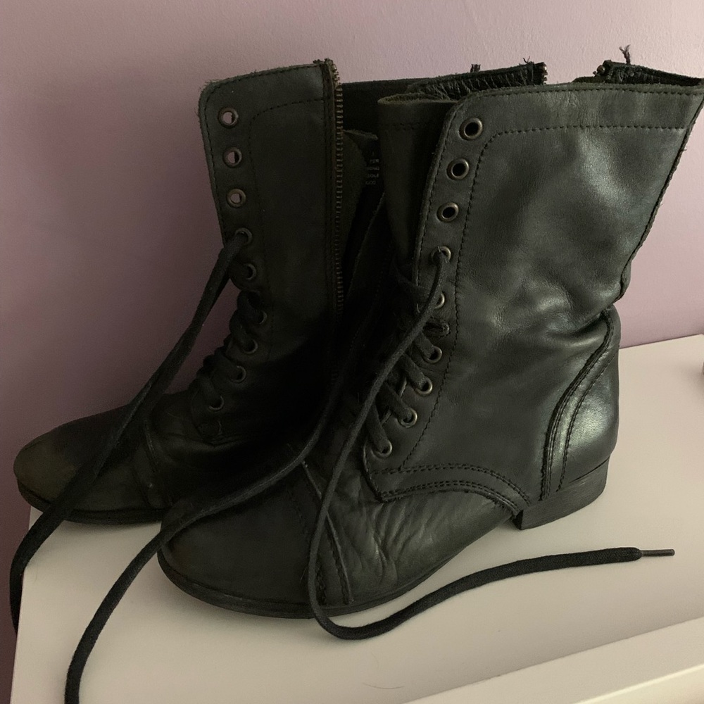 Steve Madden Troopa black boots